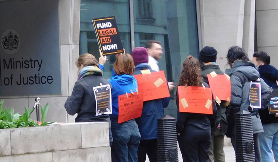 Photo of people protesting